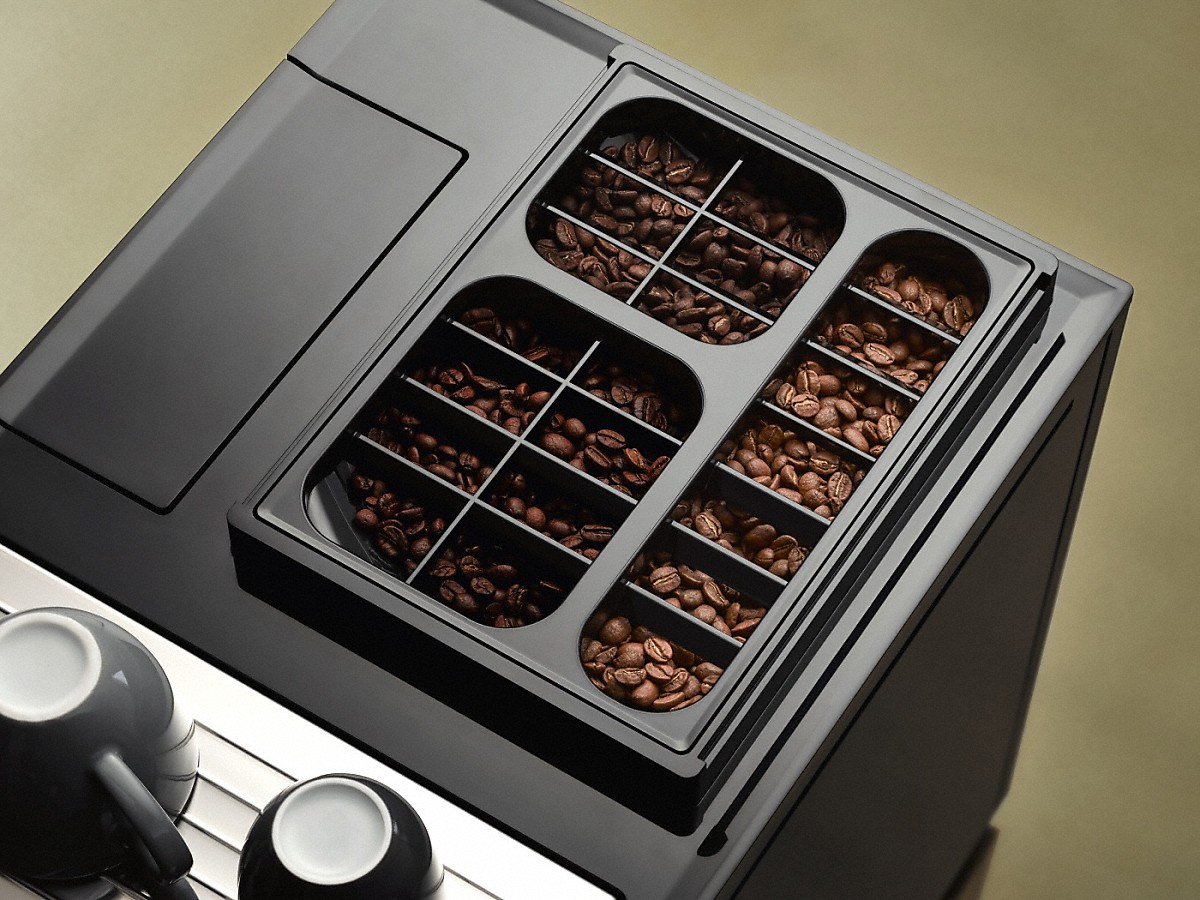 robot cafe broyeur miele connecté wifi