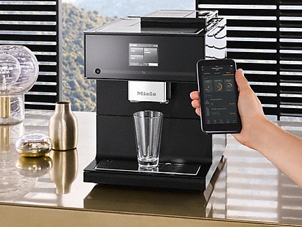 robot cafe broyeur miele connecté wifi