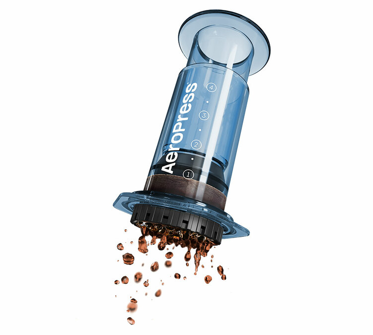 cafetière nomade AeroPress Clear Blue