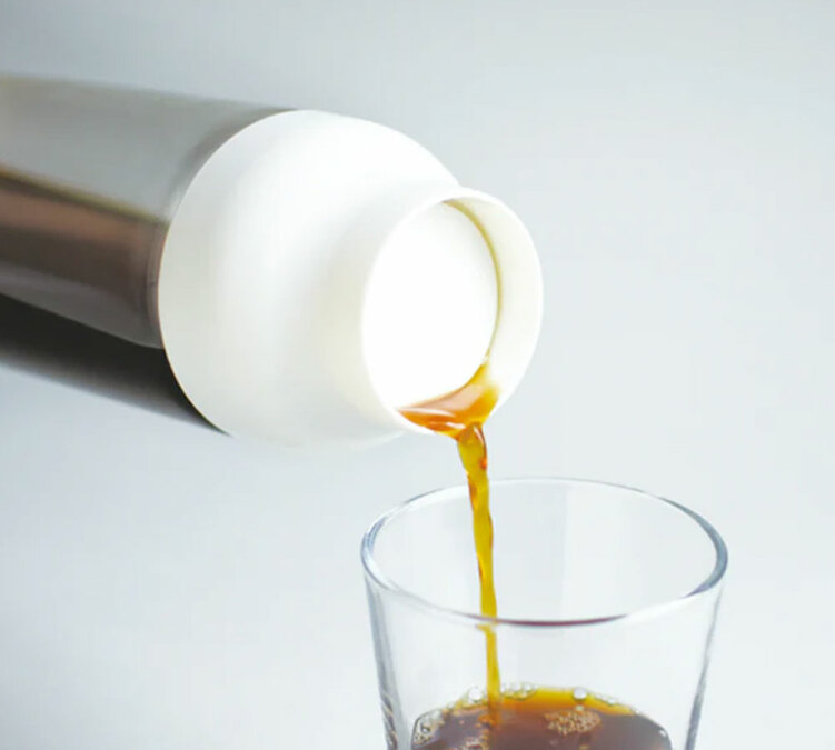 Carafe KINTO Capsule blanche 1L pour infusions à froid