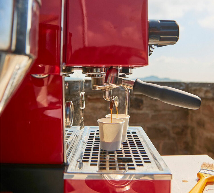 La Marzocco Linea Mini rouge machine expresso haut de gamme