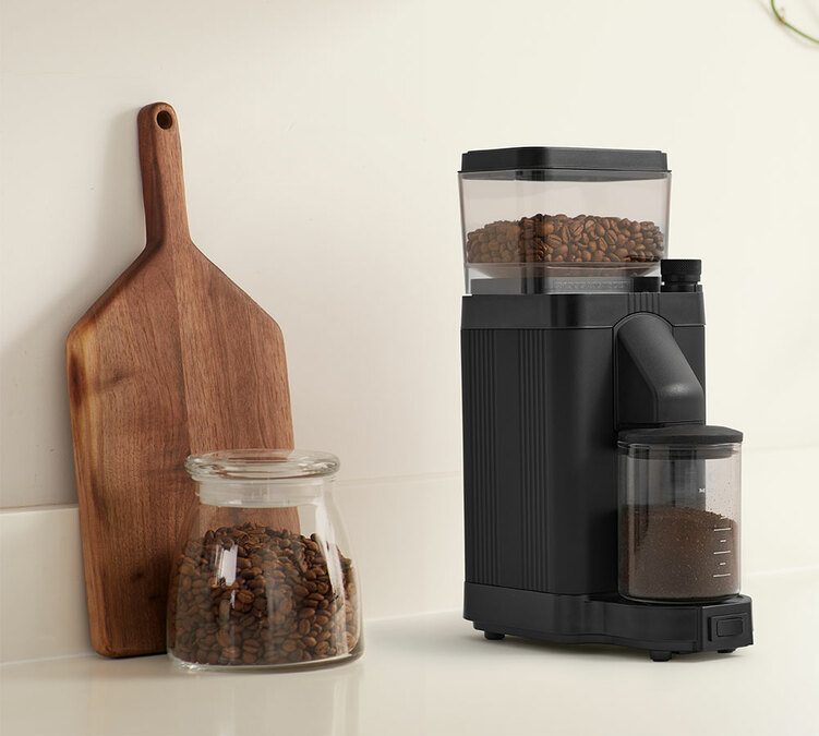 Moccamaster KM5 broyeur à café noir