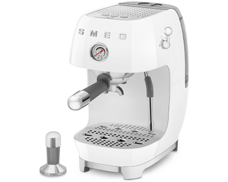 machine expresso smeg ecf03 blanc avec tamper et cold brew