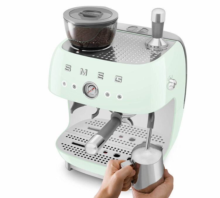 machine expresso avec broyeur SMEG EGF03PGEU vert d'eau