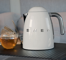 appareil smeg creme 