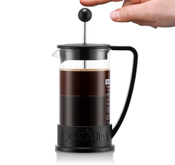 infusion du cafe dans la cafetiere a piston brazil