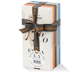 assortiment tablettes de chocolat cafe tasse