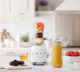 blender smeg blanc 