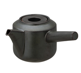 kyusu style sur table pour convive theiere noire