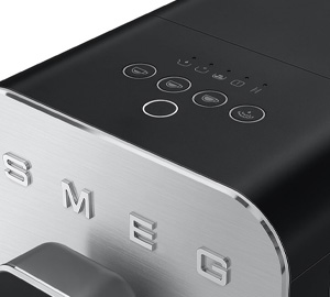 Expresso broyeur Smeg BCC02BLMEU interface