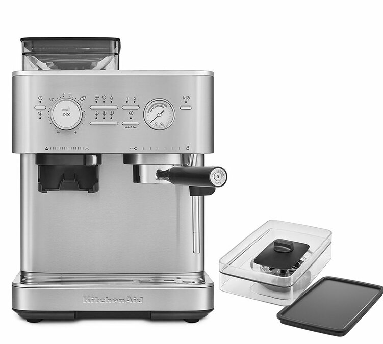 Máquina de café expresso semiautomática 5KES6551ESX KITCHENAID, em aço inoxidável.
