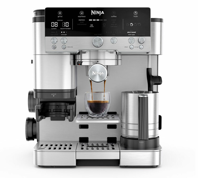 NINJA ES601EU Espressokeitin jauhimenella + Cold Brew
