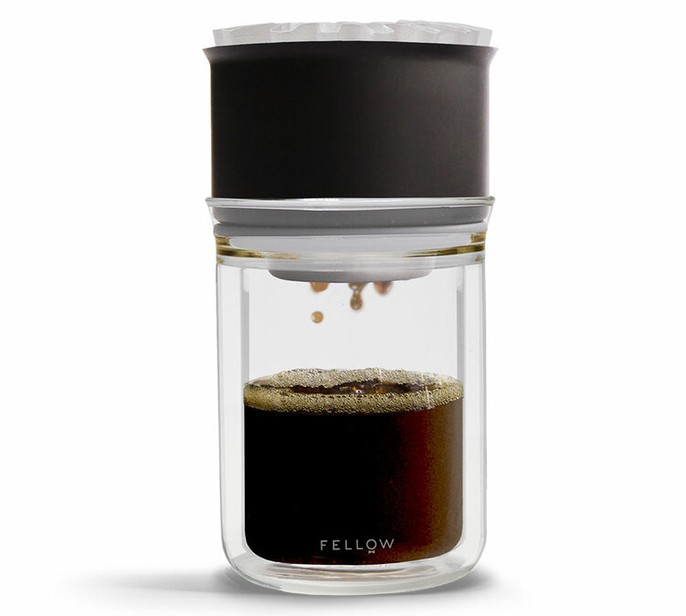 Dripper FELLOW Stagg X, przeznaczony do przygotowania kawy dla 2 osób + szklanka z podwójnymi ściankami.