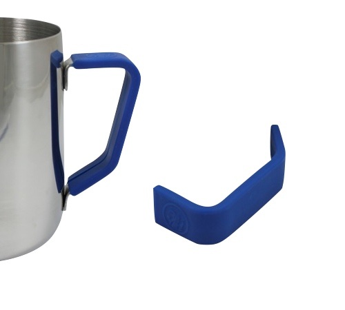 Mėlynos spalvos silikoninė rankena 600 ml / 20 uncijų talpos pieno ąsčiui – „Rhino Coffee Gear“