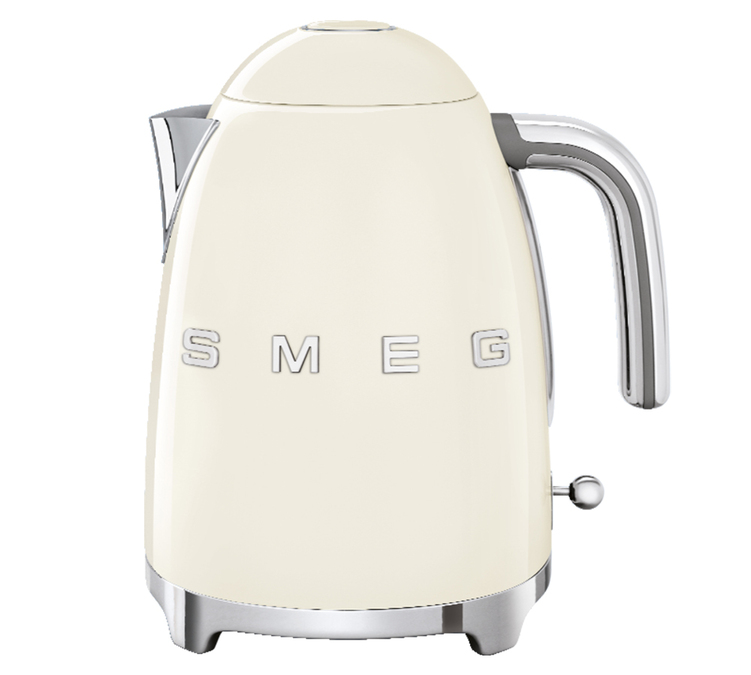 Czajnik SMEG w kolorze kremowym – KLF03CREU – pojemność 1,7 l.
