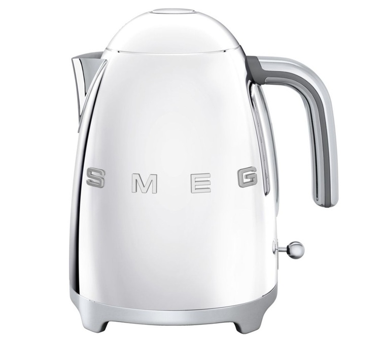 Hervidor de agua SMEG KLF03SSEU, acabado cromado, 1,7 litros.