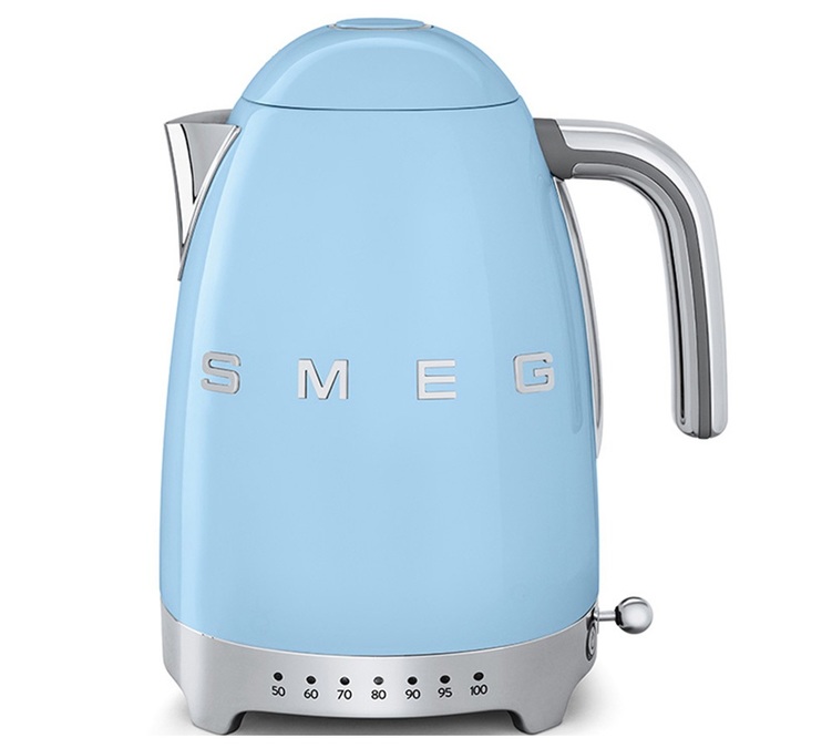 Czajnik SMEG KLF04PBEU, kolor niebieski, 1,7 l – regulacja temperatury.