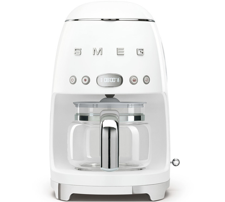 SMEG-kaffemaskin med programmerbar filterfunksjon – hvit, modell DCF02WHEU + gavekampanje