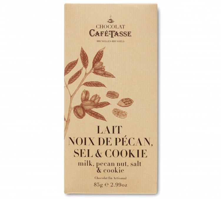 Tableta de chocolate con leche, nueces de pacana, sal y trozos de galleta, 85 g – CAFÉ TASSE.