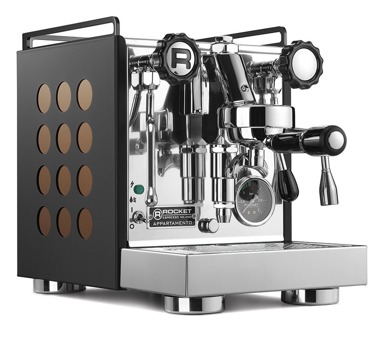 Еспресо машина ROCKET ESPRESSO, модел Appartamento, в черен и меден цвят.